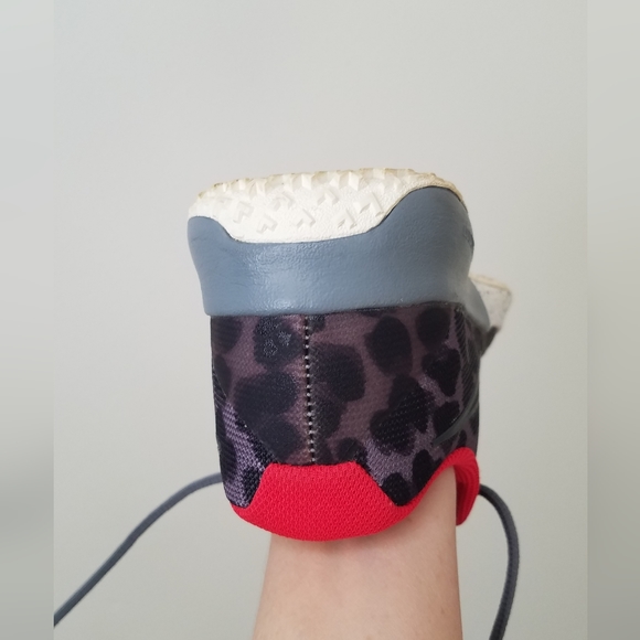 EUC Nike Zoom cheetah print gray black red size 8 - Picture 11 of 12